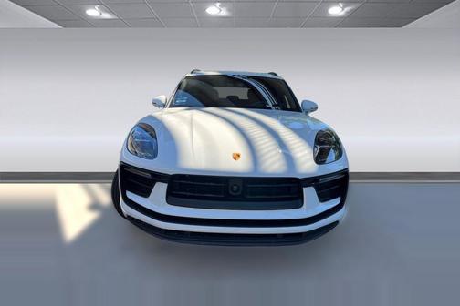 White 2023 Porsche Macan Macan