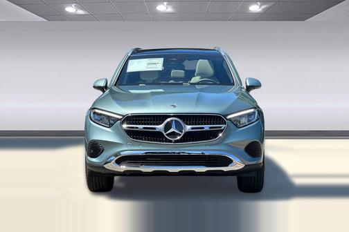 Verde Silver Metallic 2026 Mercedes-Benz GLC 300 4MATIC