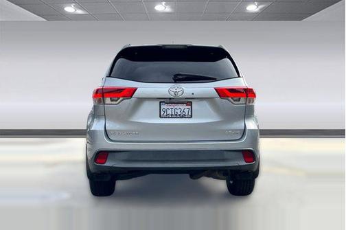 2017 Toyota Highlander LE Plus