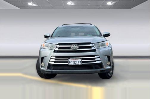 2017 Toyota Highlander LE Plus