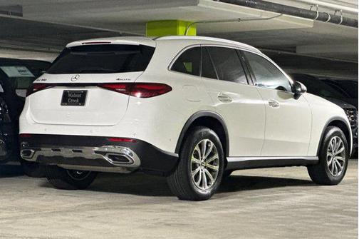 2026 Mercedes-Benz GLC 300 4MATIC