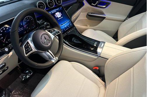 2026 Mercedes-Benz GLC 300 4MATIC