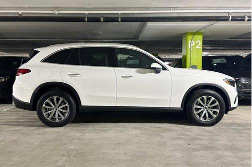 2026 Mercedes-Benz GLC 300 4MATIC