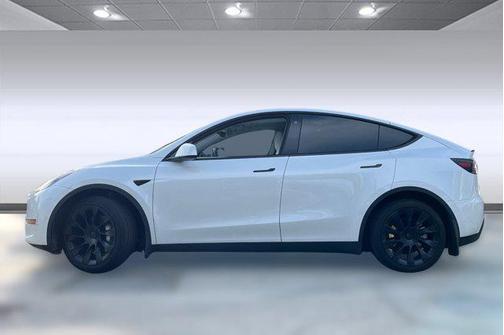 2022 Tesla Model Y Long Range Dual Motor All-Wheel Drive