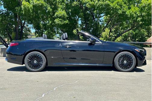 2025 Mercedes-Benz CLE 300 4MATIC Cabriolet