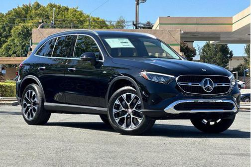 2025 Mercedes-Benz GLC 350e Base