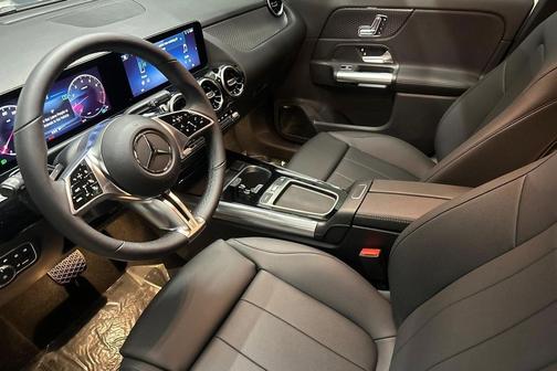 Polar White 2026 Mercedes-Benz GLA 250 4MATIC