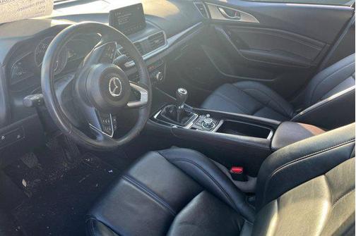 2018 Mazda Mazda3 Touring