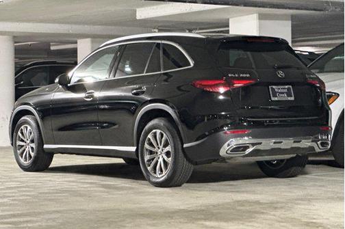 2026 Mercedes-Benz GLC 300 4MATIC