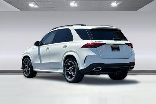 Polar White 2026 Mercedes-Benz GLE 450 4MATIC