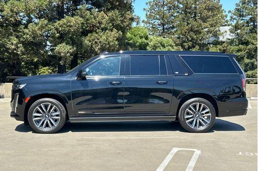 2022 Cadillac Escalade ESV Sport Platinum