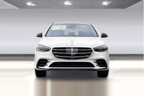 MANUFAKTUR Moonlight White Magno 2026 Mercedes-Benz S-Class 4MATIC