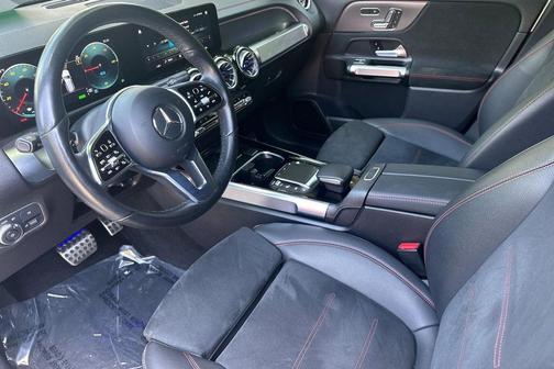 Polar White 2023 Mercedes-Benz EQB 300 4MATIC