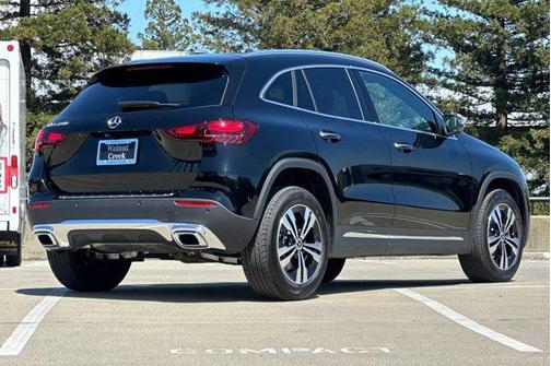 2025 Mercedes-Benz GLA 250 Base