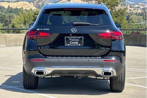 2025 Mercedes-Benz GLA 250 Base