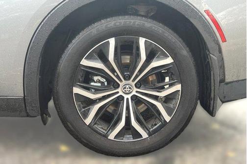 2024 Toyota Crown XLE