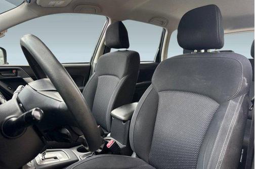 2016 Subaru Forester 2.5i
