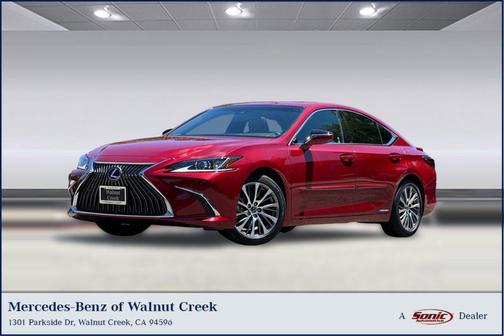 Matador Red Mica 2020 Lexus ES 300h Base
