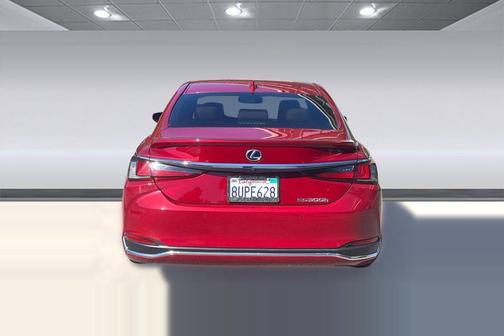 Matador Red Mica 2020 Lexus ES 300h Base