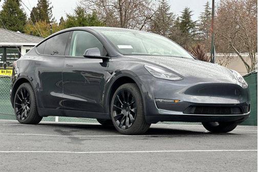 2024 Tesla Model Y Long Range Single Motor Rear-Wheel Drive