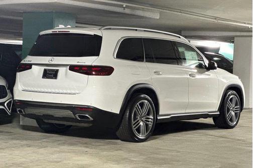 2026 Mercedes-Benz GLS 450 4MATIC