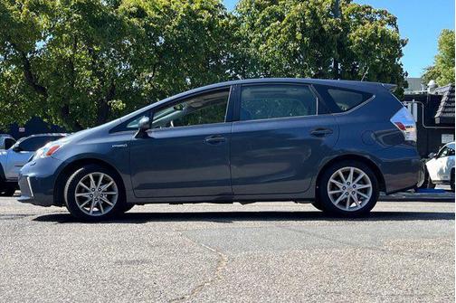 2012 Toyota Prius v Five