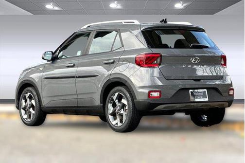 2022 Hyundai VENUE SEL