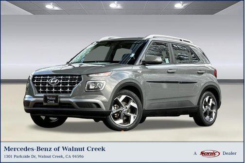 2022 Hyundai VENUE SEL