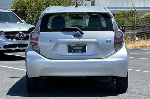 2014 Toyota Prius c Three