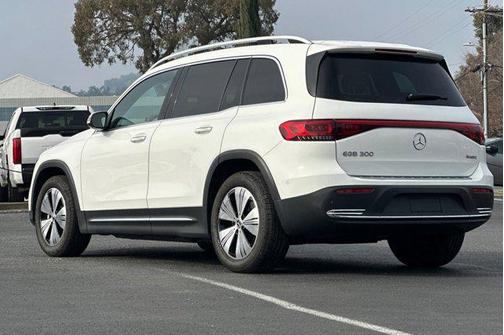 2023 Mercedes-Benz EQB 300 4MATIC