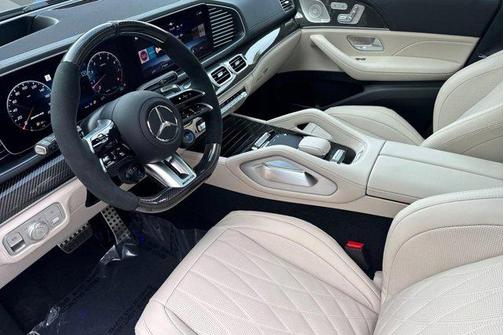 MANUFAKTUR Cote d'Azur Light Blue Metallic 2026 Mercedes-Benz AMG GLS 63 Base