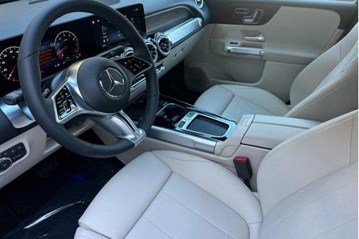 2026 Mercedes-Benz GLB 250 Base