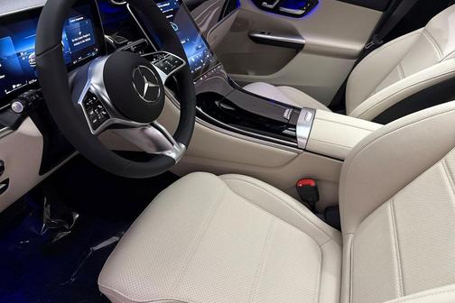 Polar White 2026 Mercedes-Benz GLC 300 4MATIC