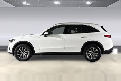 Polar White 2026 Mercedes-Benz GLC 300 4MATIC