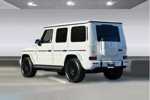MANUFAKTUR Moonlight White Metallic 2025 Mercedes-Benz G-Class G 580e
