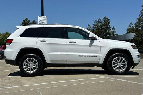 2021 Jeep Grand Cherokee Laredo