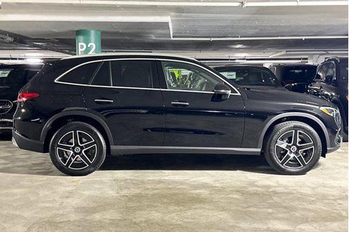 2026 Mercedes-Benz GLC 300 Base