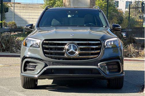 2026 Mercedes-Benz GLS 450 4MATIC
