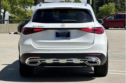 2025 Mercedes-Benz GLC 350e Base
