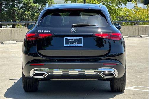 2025 Mercedes-Benz GLC 300 Base
