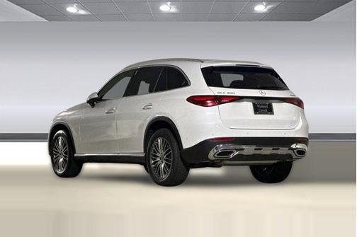 2026 Mercedes-Benz GLC 300 4MATIC