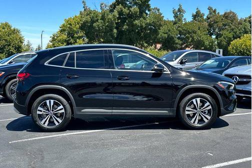 2026 Mercedes-Benz GLA 250 4MATIC