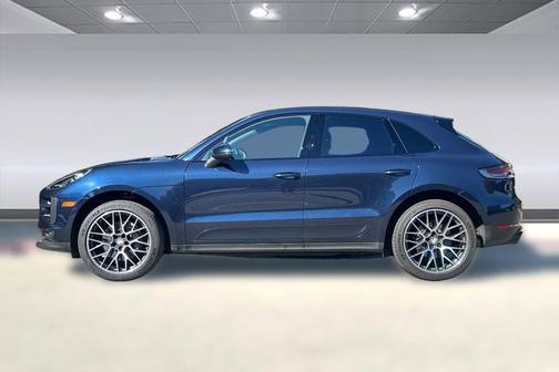 Blue 2019 Porsche Macan Macan