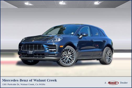 Blue 2019 Porsche Macan Macan