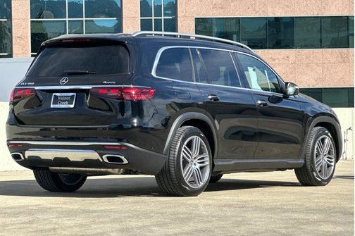 2025 Mercedes-Benz GLS 450 4MATIC