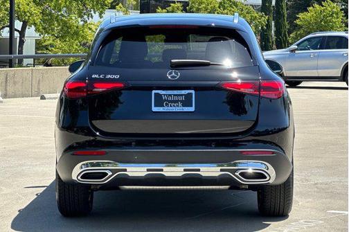 2025 Mercedes-Benz GLC 300 Base
