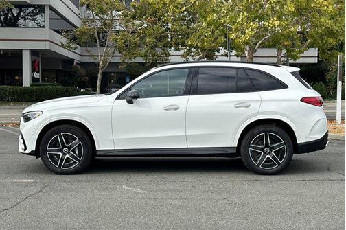 2025 Mercedes-Benz GLC 300 4MATIC