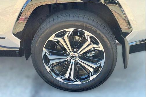 2024 Toyota RAV4 Prime XSE