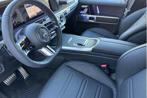 MANUFAKTUR Desert Sand non-metallic 2026 Mercedes-Benz G-Class G 550