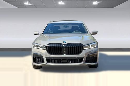 Bernina Grey Amber Effect 2021 BMW 750 i xDrive